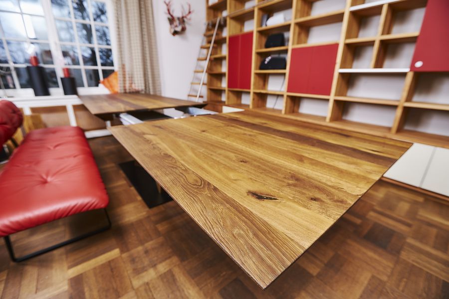 Ausziehbarer Esstisch aus Holz